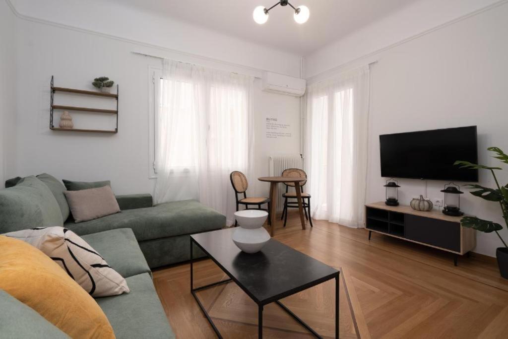 Vibrant Urban Getaway: Modern 1-Bedroom Near Bars, Parks, And Metro Athén Kültér fotó